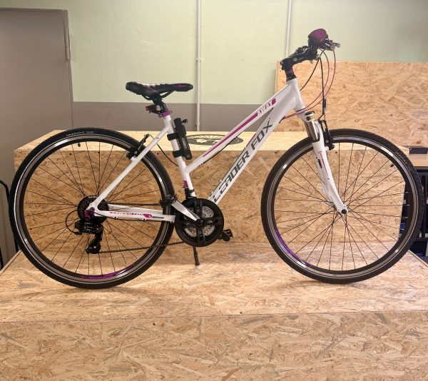 Leader Fox Away 28″ Trekkingrad – Gebraucht, guter Zustand, inkl. Schloss & Licht